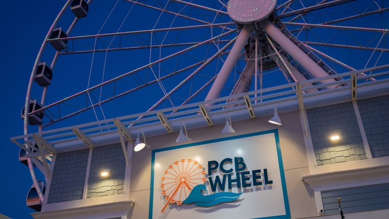 night view of the sign at pcb wheel.